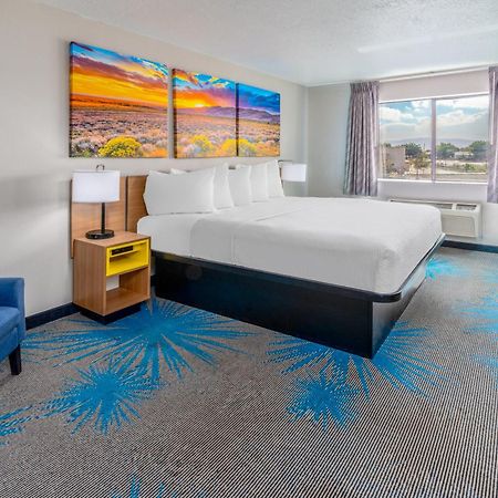 Days Inn By Wyndham Los Lunas Exterior photo