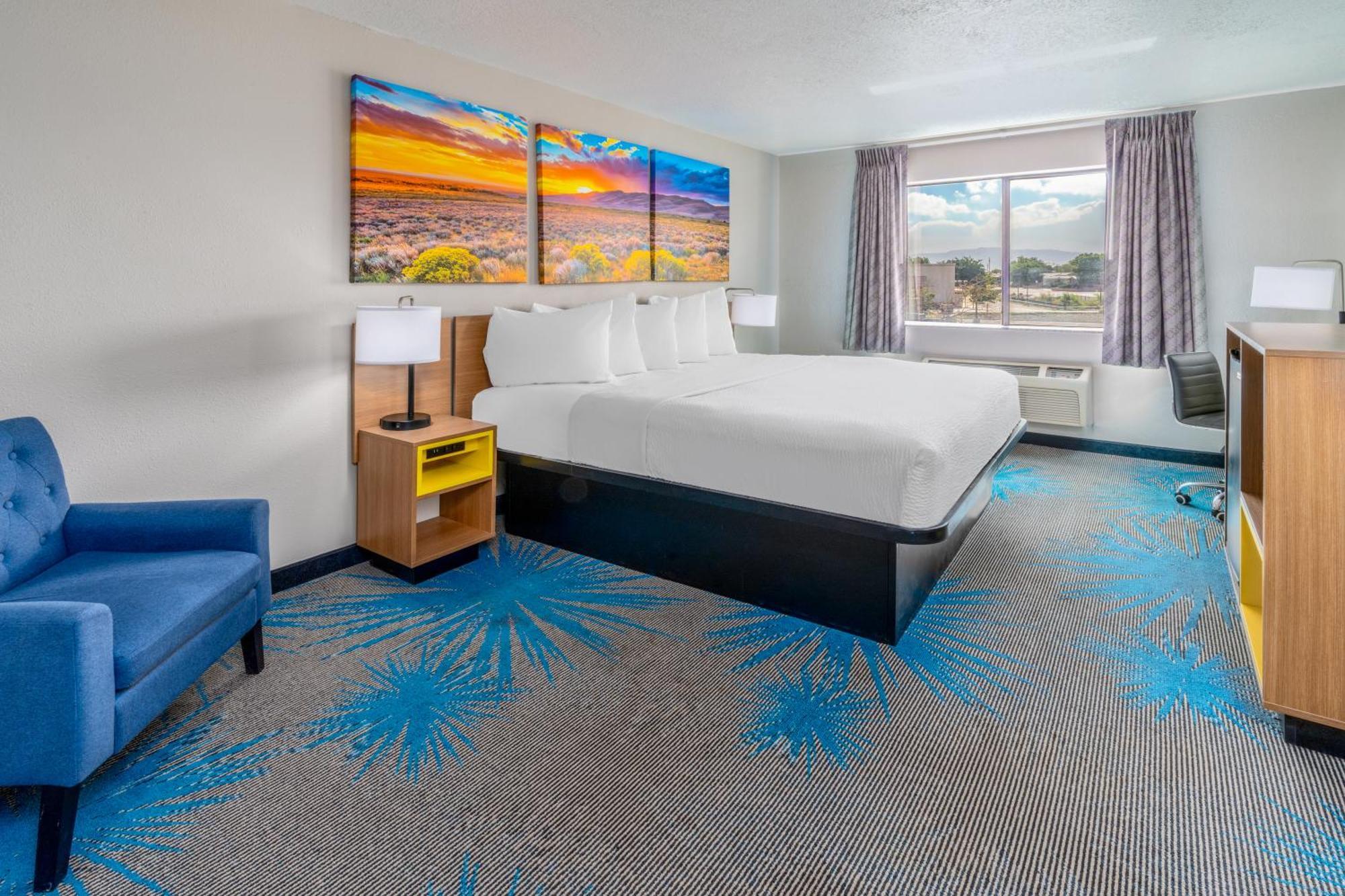 Days Inn By Wyndham Los Lunas Exterior photo