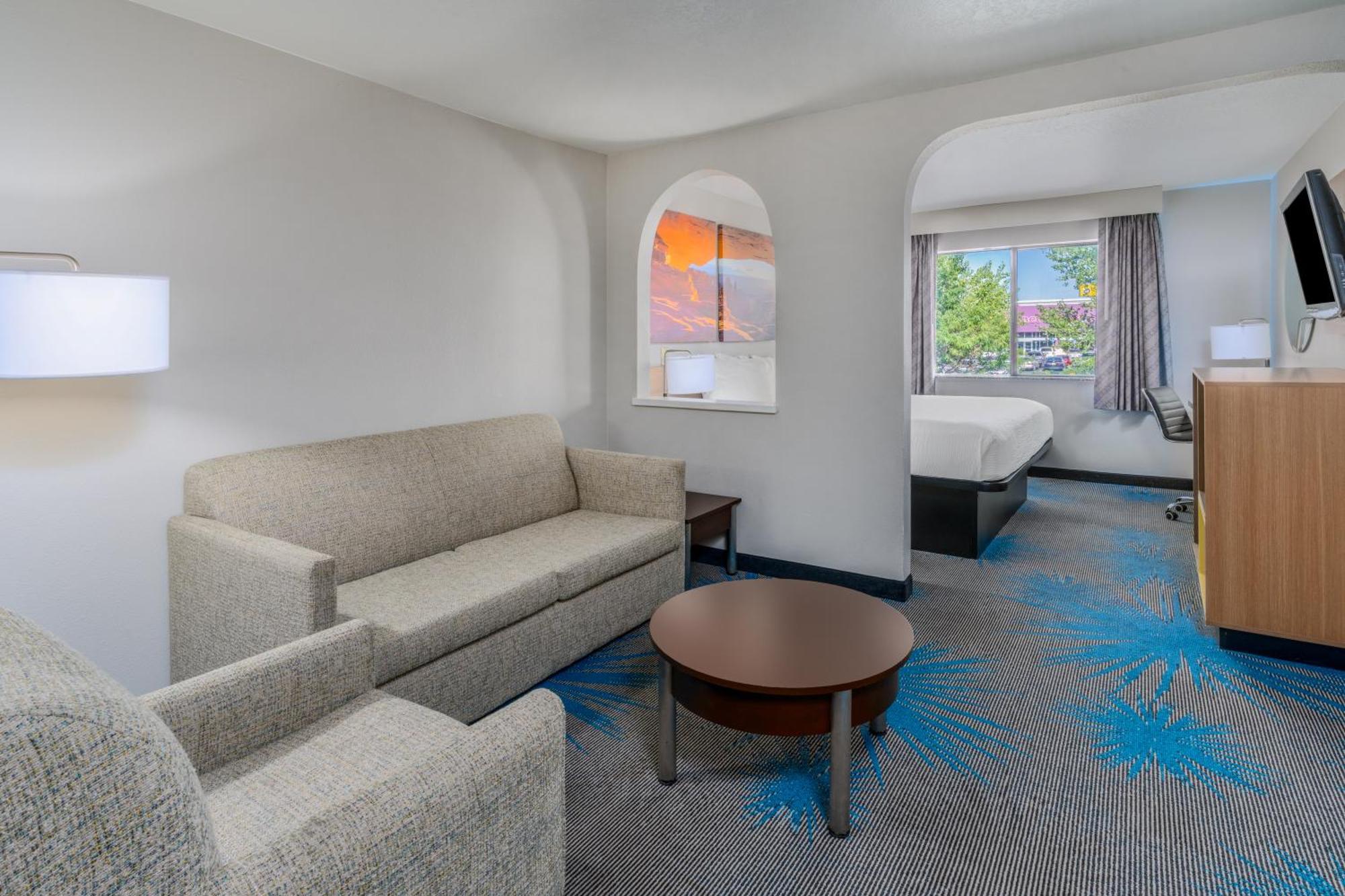 Days Inn By Wyndham Los Lunas Exterior photo